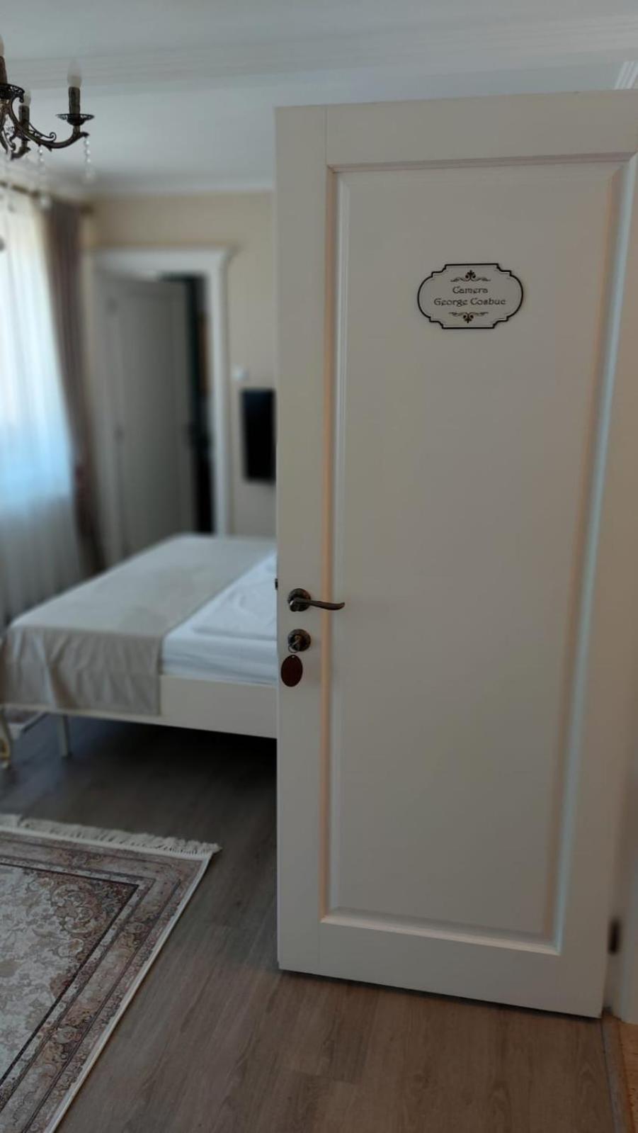 Hotel Conacul Poetilor Gura Rîului Exteriér fotografie